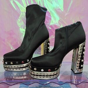 *SOLD* Azalea Wang Notice Me Chunky Bootie  - size 9